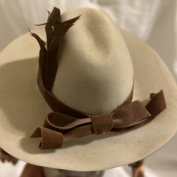 Vintage Cowgirl Porcelain Doll - Picture 7 of 7